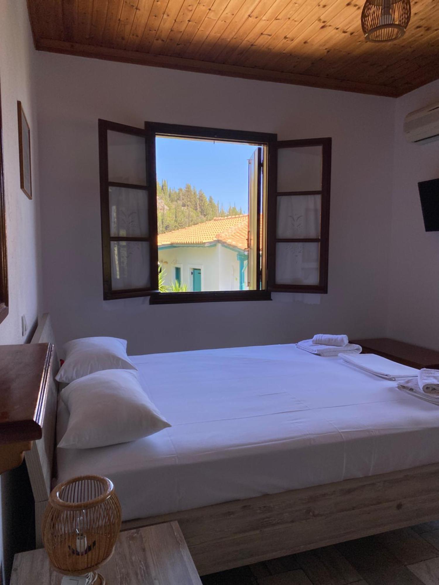 Pansion Vasso Hotel Agios Nikitas Exterior photo