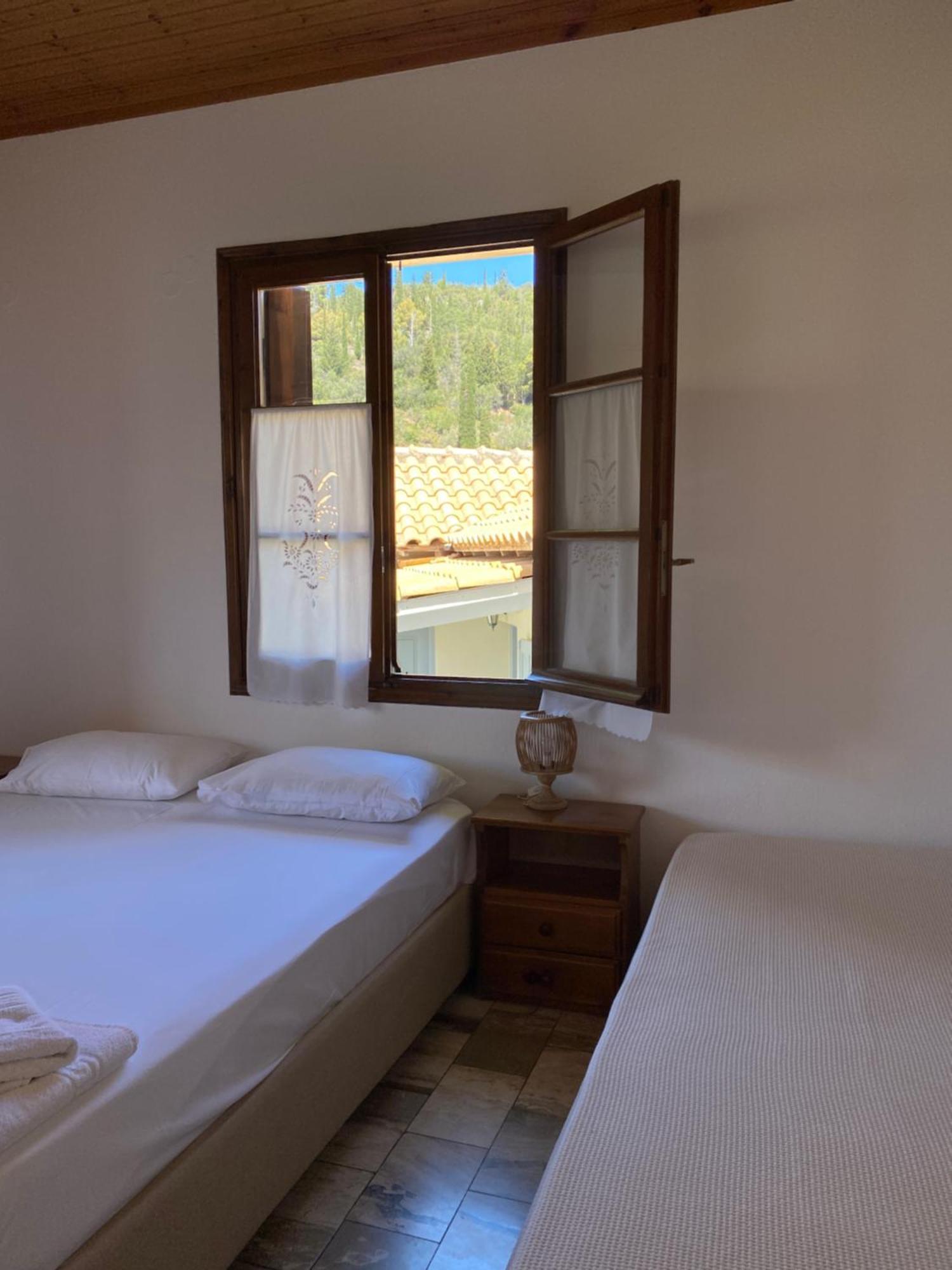 Pansion Vasso Hotel Agios Nikitas Exterior photo